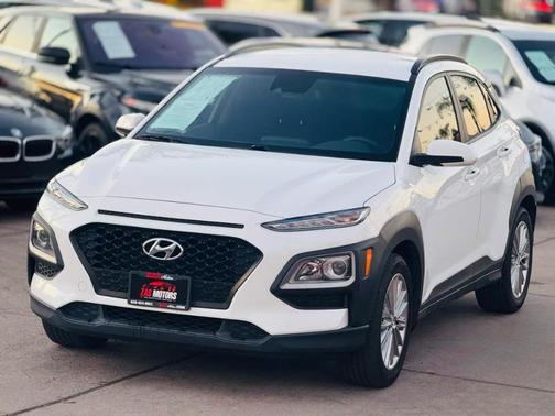 2021 Hyundai KONA SEL