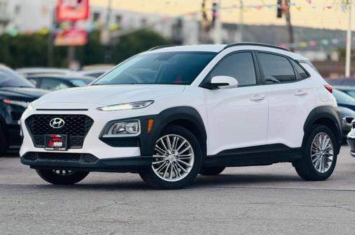 2021 Hyundai KONA SEL