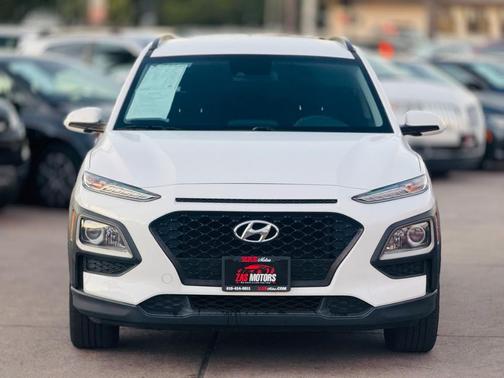 2021 Hyundai KONA SEL