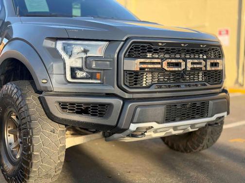 Gray 2018 Ford F-150 Raptor