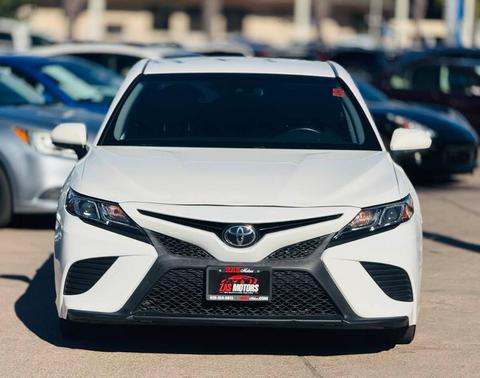 2018 Toyota Camry SE