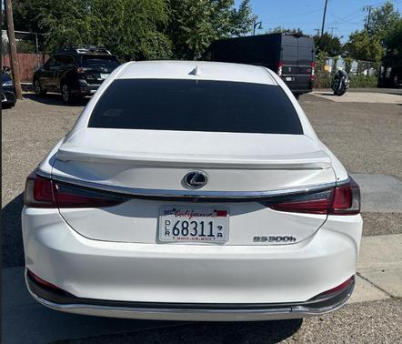 2019 Lexus ES 300h CLEAN TITLE