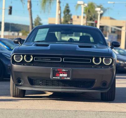 2015 Dodge Challenger SXT