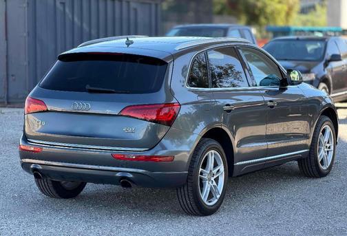 2017 Audi Q5 2.0T Premium Plus