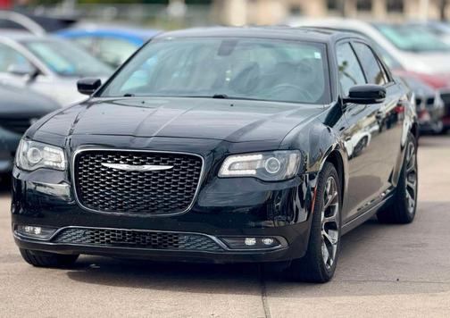 2018 Chrysler 300 S