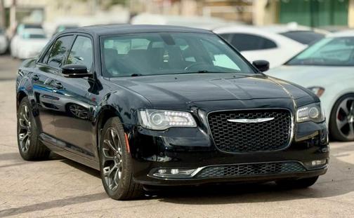 2018 Chrysler 300 S