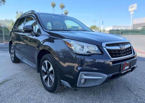 Dark Gray Metallic 2017 Subaru Forester 2.5i Limited