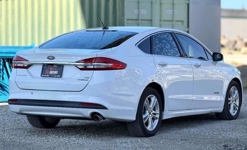 Oxford White 2018 Ford Fusion Hybrid SE