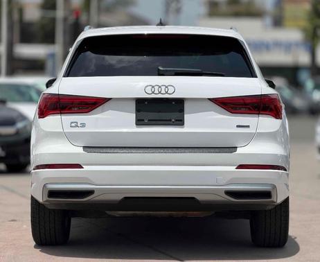 Ibis White 2020 Audi Q3 45 Premium