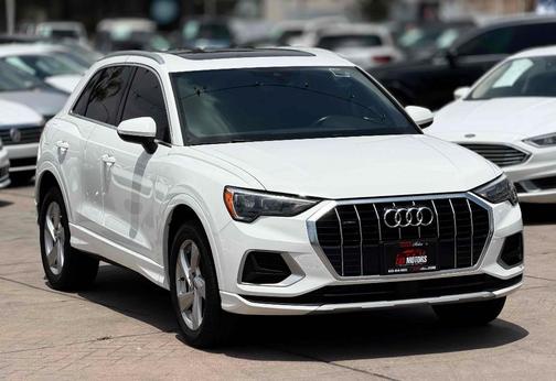 Ibis White 2020 Audi Q3 45 Premium
