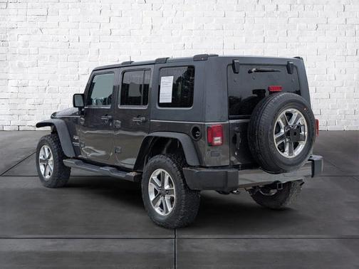 2016 Jeep Wrangler Unlimited Sahara