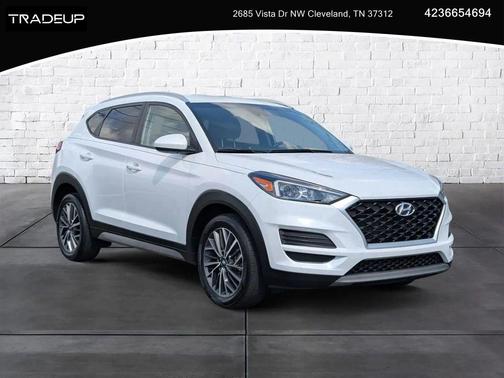 White Cream 2021 Hyundai TUCSON SEL SUV