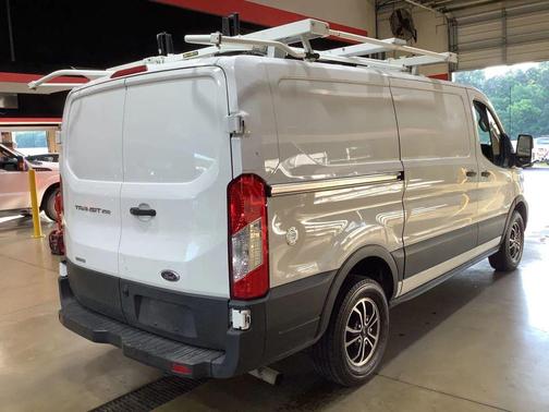 Oxford White 2021 Ford Transit-250 Base