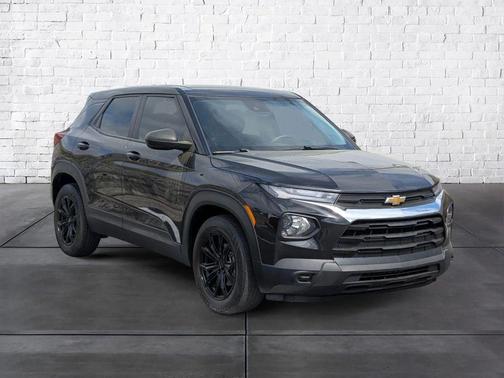 Mosaic Black Metallic 2021 Chevrolet Trailblazer LS