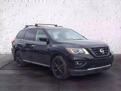 2018 Nissan Pathfinder SL