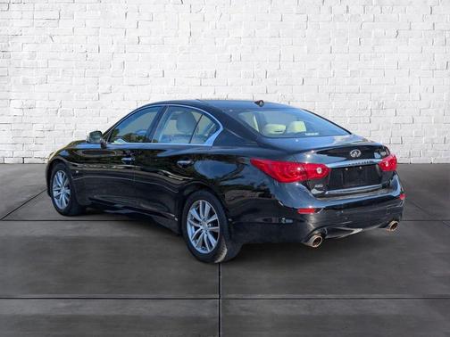 2015 INFINITI Q50 Premium