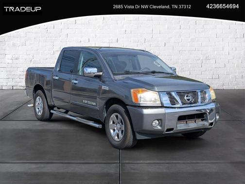 2014 Nissan Titan SV