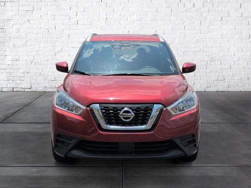 Red 2020 Nissan Kicks SV