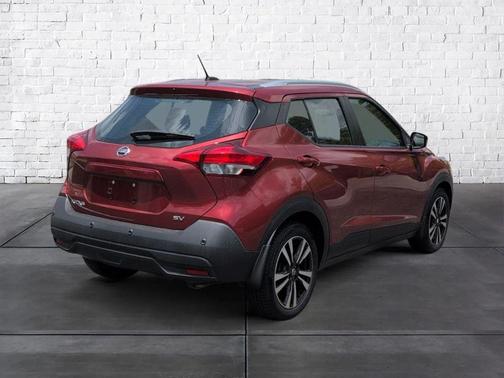 Red 2020 Nissan Kicks SV