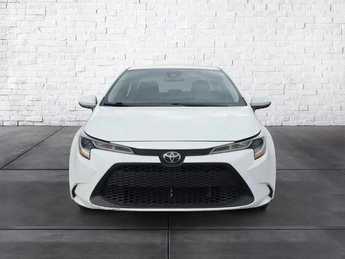 White 2021 Toyota Corolla LE