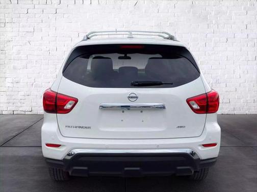 2019 Nissan Pathfinder S