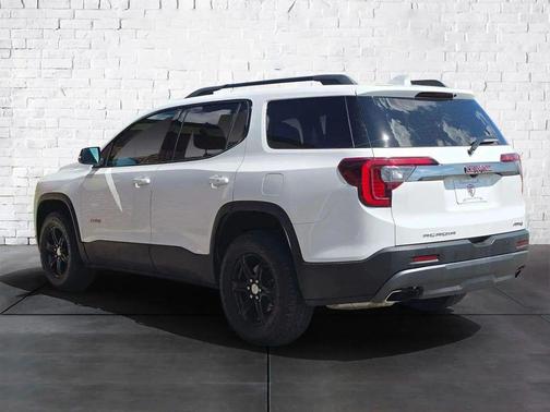 2021 GMC Acadia AWD AT4
