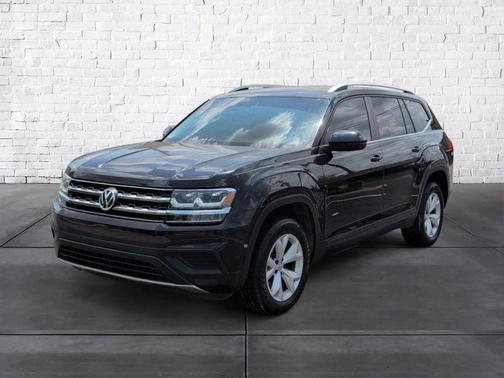 Deep Black Pearl 2018 Volkswagen Atlas 3.6L Launch Edition