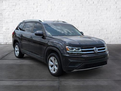 Deep Black Pearl 2018 Volkswagen Atlas 3.6L Launch Edition