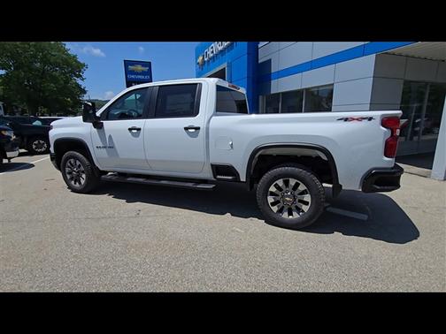 2025 Chevrolet Silverado 2500 Custom
