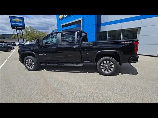 Black 2026 Chevrolet Silverado 2500 Custom