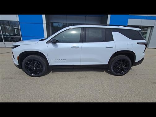 Polar White Tricoat 2026 Chevrolet Traverse RS
