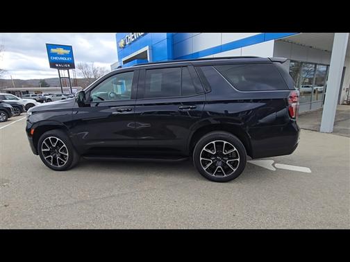 2022 Chevrolet Tahoe 4WD RST