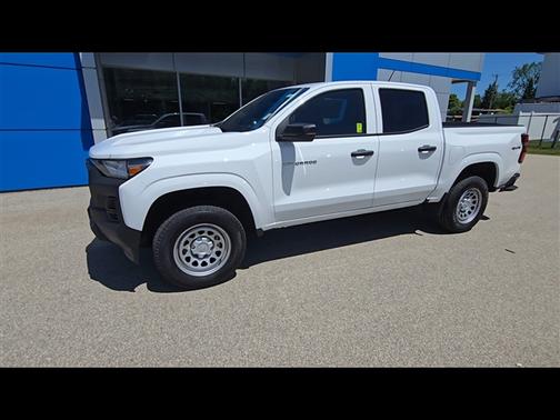 2025 Chevrolet Colorado WT
