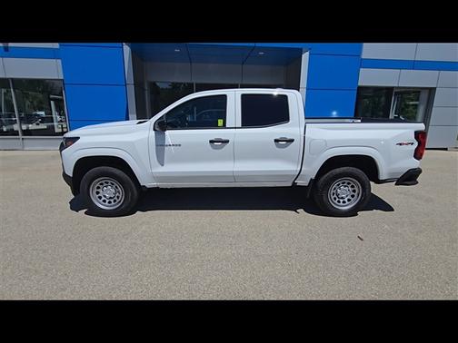 2025 Chevrolet Colorado WT