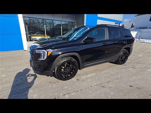 2023 GMC Terrain SLE