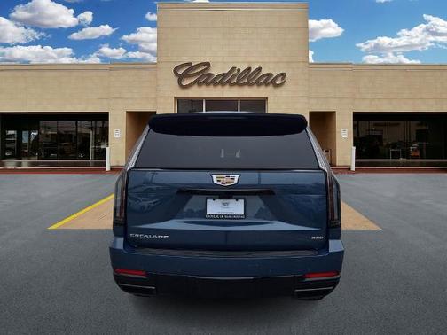2026 Cadillac Escalade Sport