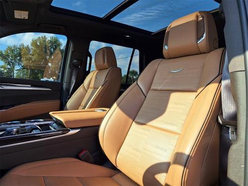 2025 Cadillac Escalade Premium Luxury