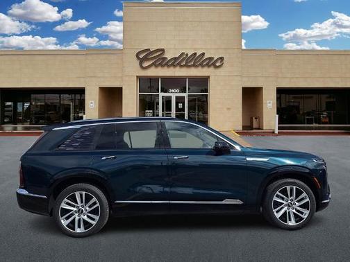 2026 Cadillac VISTIQ Luxury