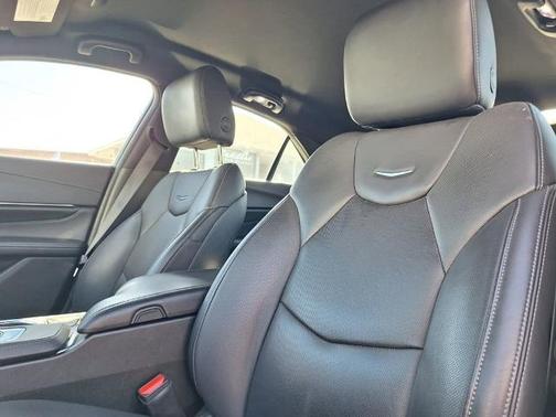 2024 Cadillac CT4 Premium Luxury