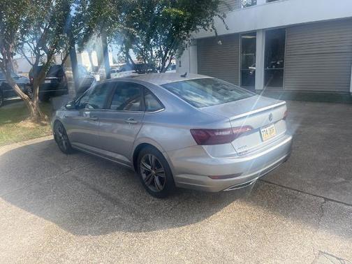 2021 Volkswagen Jetta 1.4T R-Line