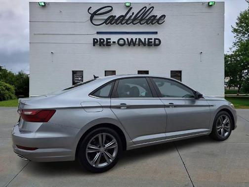 2021 Volkswagen Jetta 1.4T R-Line