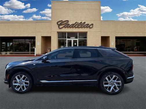 2025 Cadillac OPTIQ Luxury