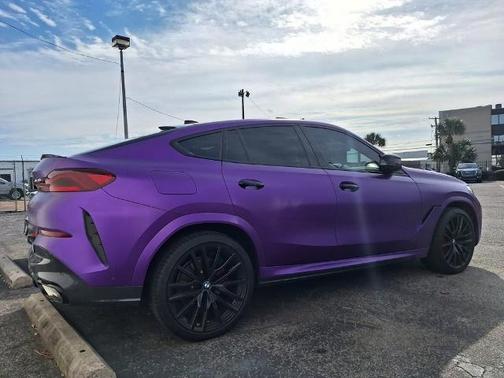 2023 BMW X6 xDrive40i