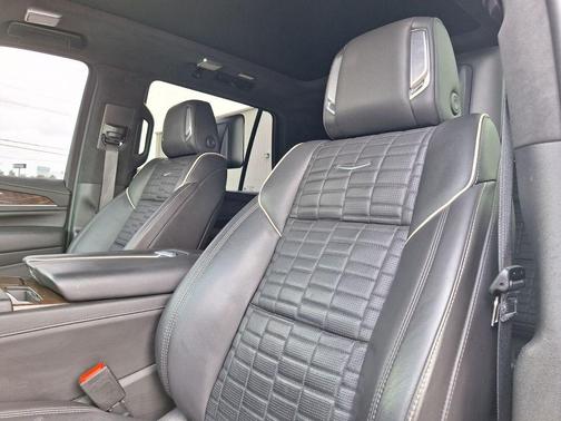 Crystal White Tri-Coat 2023 Cadillac Escalade Sport Platinum