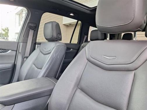 2024 Cadillac XT6 Premium Luxury FWD