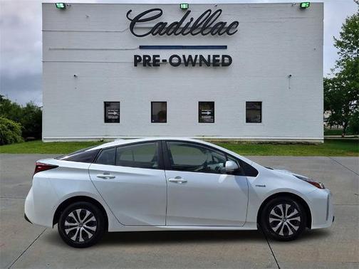 2021 Toyota Prius XLE