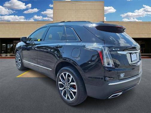 2022 Cadillac XT5 Sport