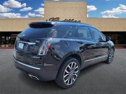 2022 Cadillac XT5 Sport
