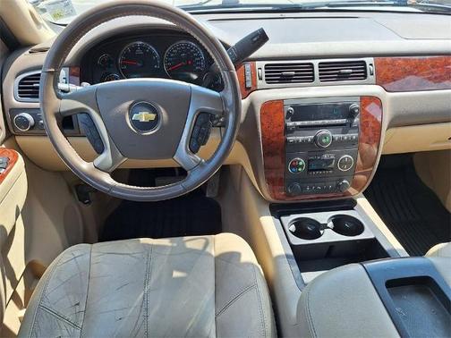 2014 Chevrolet Suburban 1500 LT