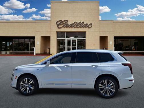 2025 Cadillac XT6 Premium Luxury FWD